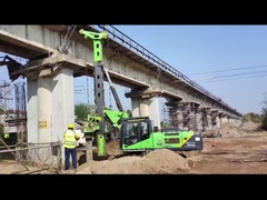 Espacio libre bajo 3.8L del 125KN/M que llena la máquina de la pila de Rig Engine Displacement Hydraulic Press