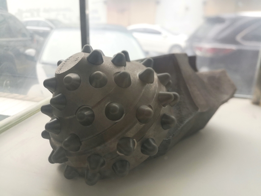 El barril del cono del rodillo del cubo del taladro de la fundación de la máquina de la pila selló llevar