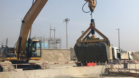La excavadora de la personalización del brazo telescópico de largo alcance Boom 22 metros brazo largo para el CAT